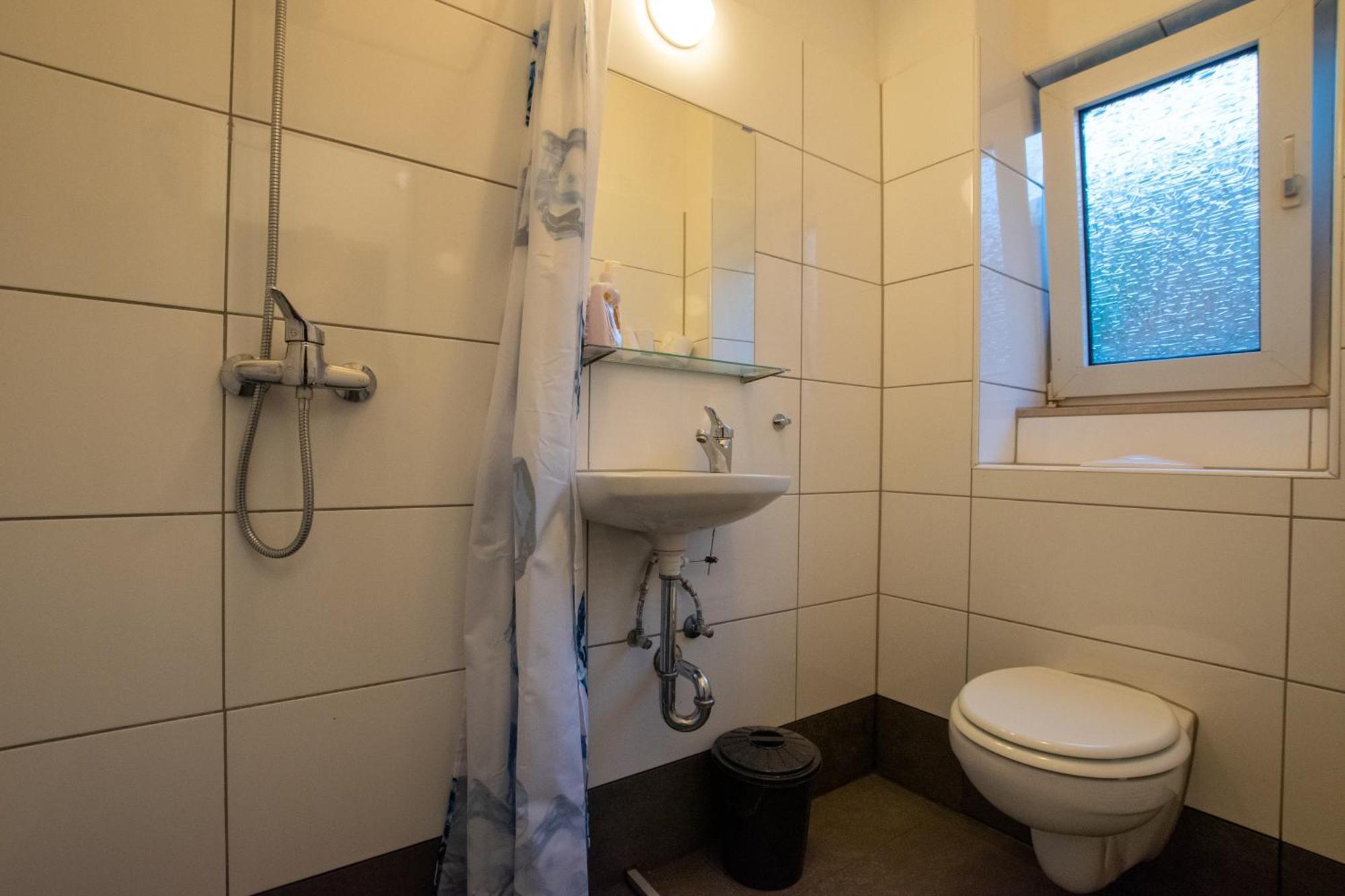 Spacious House Dusseldorf Room photo